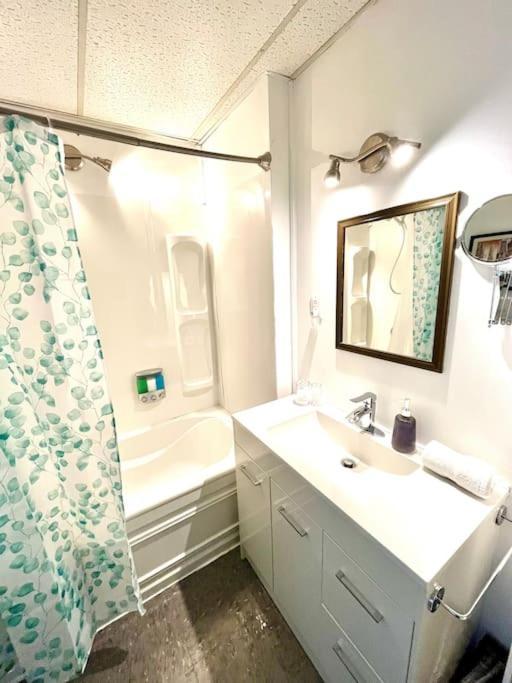 Les appartements du Vieil Édifice Métabetchouan Extérieur photo