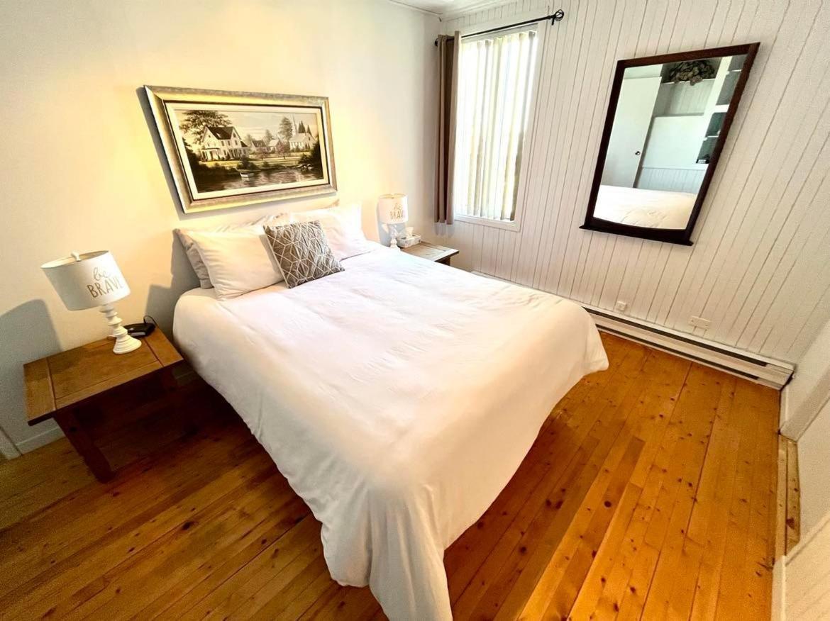 Les appartements du Vieil Édifice Métabetchouan Extérieur photo